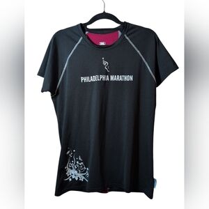 EnduraFit Women's XXL Philadelphia Marathon Compression T-Shirt Black/Bu…